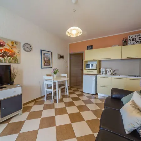 In Lovran 36657 Apartament Opatija